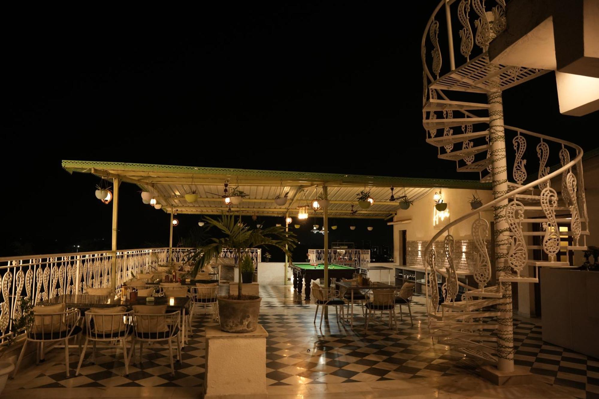Hotel Karohi Villa Udaipur Bagian luar foto