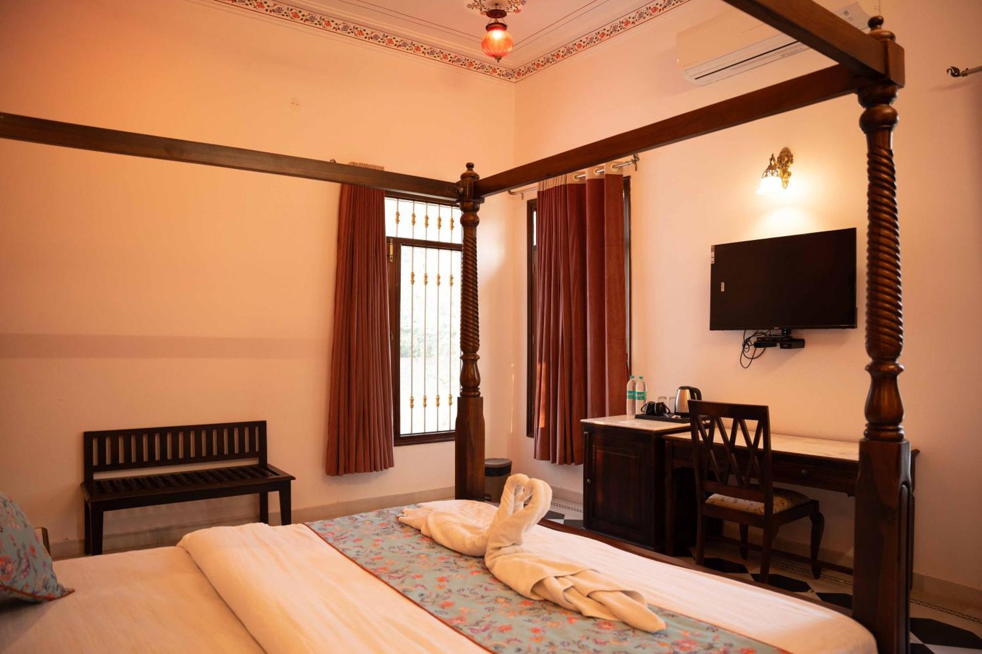 Hotel Karohi Villa Udaipur Bagian luar foto