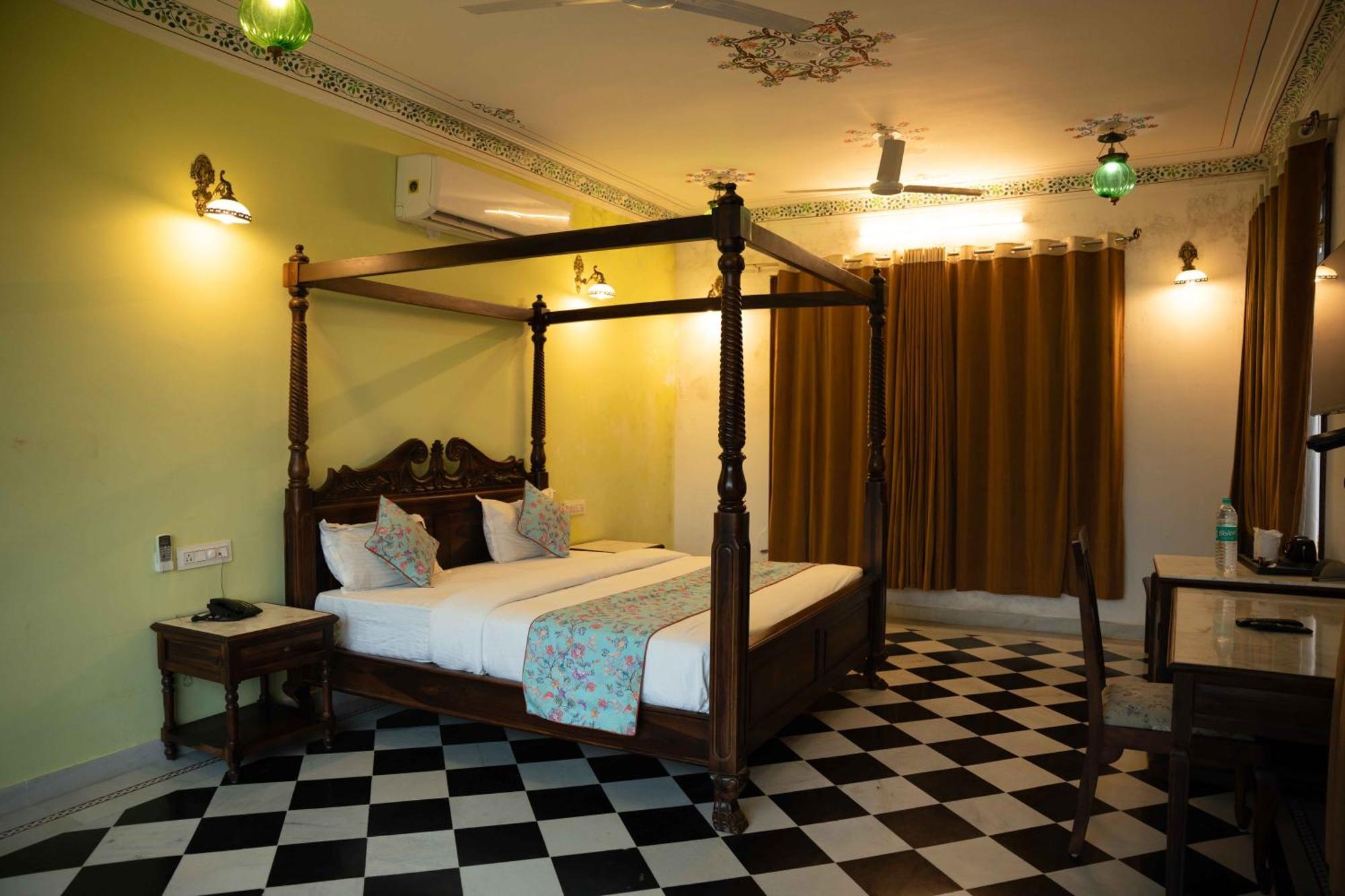 Hotel Karohi Villa Udaipur Bagian luar foto