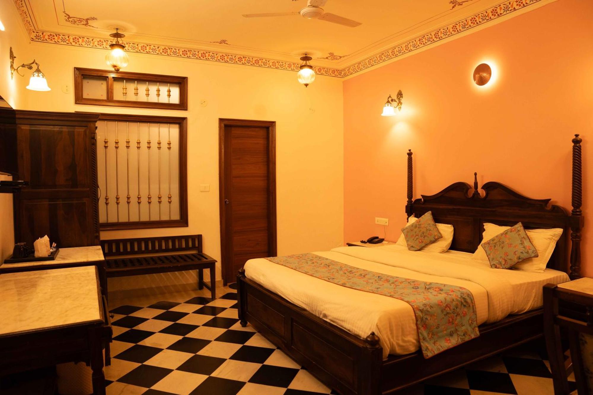 Hotel Karohi Villa Udaipur Bagian luar foto