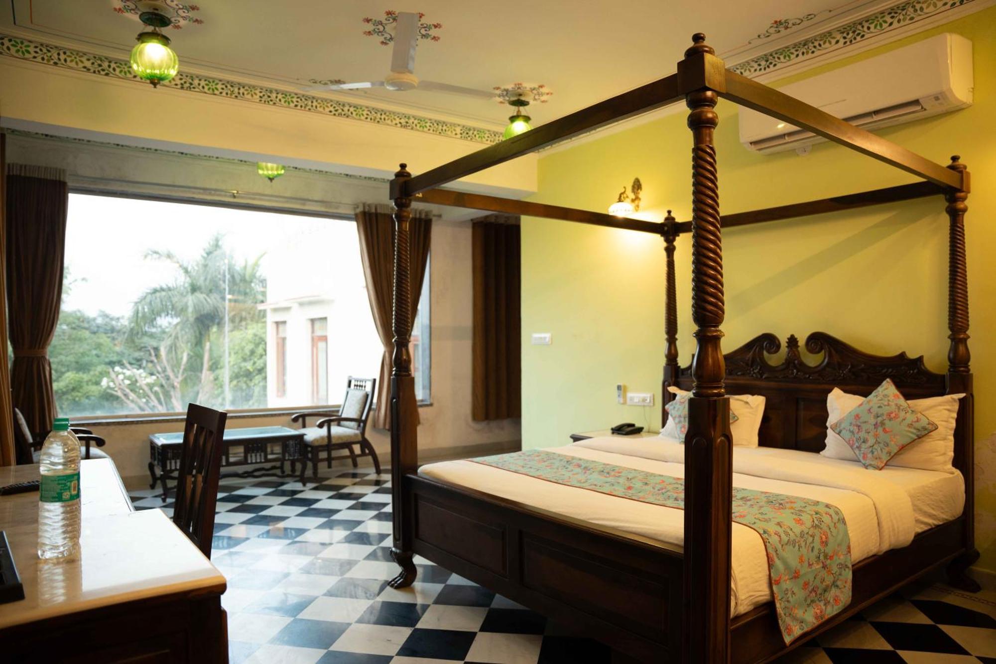 Hotel Karohi Villa Udaipur Bagian luar foto