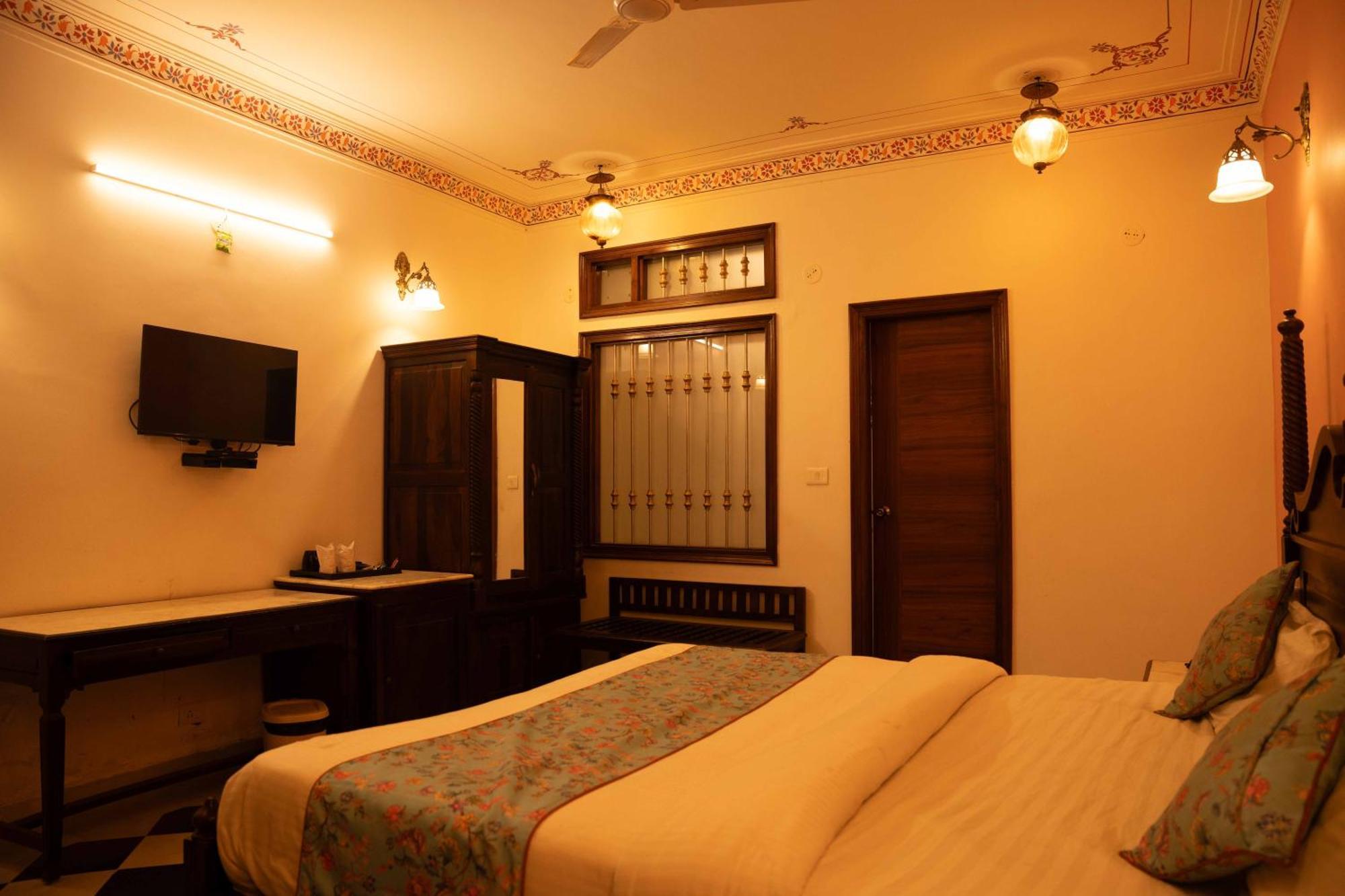 Hotel Karohi Villa Udaipur Bagian luar foto